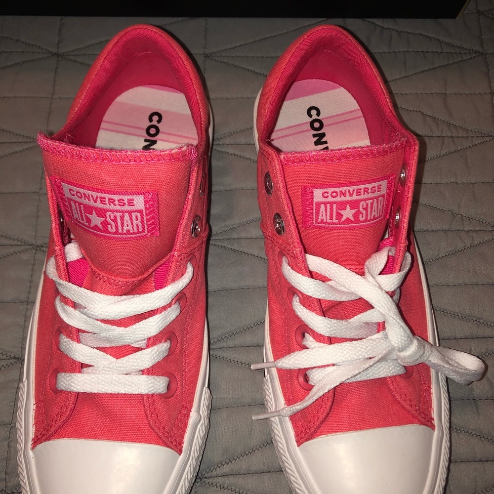 BRAND NEW IN BOX Converse